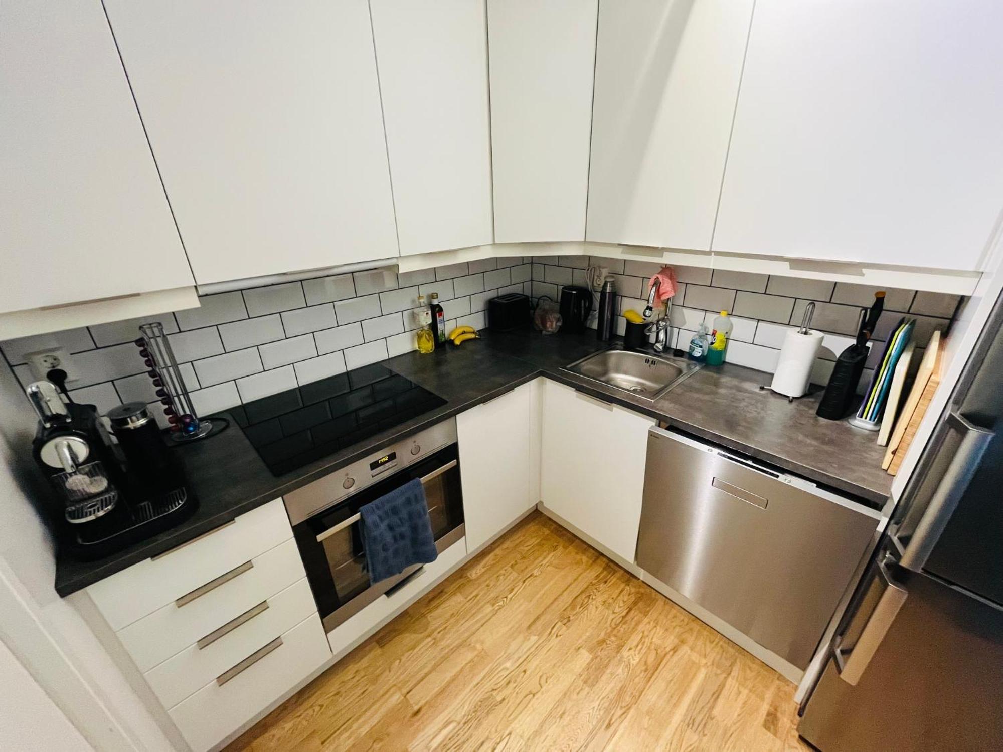 Apartment 2 Bedroom In Great Location